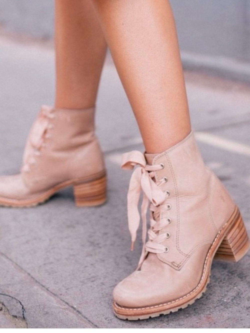 Frye Sabrina 6G Lace-up Boots Tan Metallic Fairycore Renfaire 7 - Picture 3 of 12